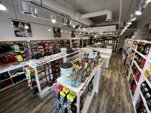 the Bone & Biscuit Co. - Oakville North — pet store in Oakville (photo 3)